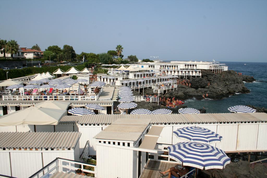 Villa Ortensia Aci Castello Esterno foto